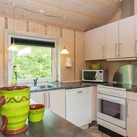 6 Person In Hemmet-by Traum * Hemmet