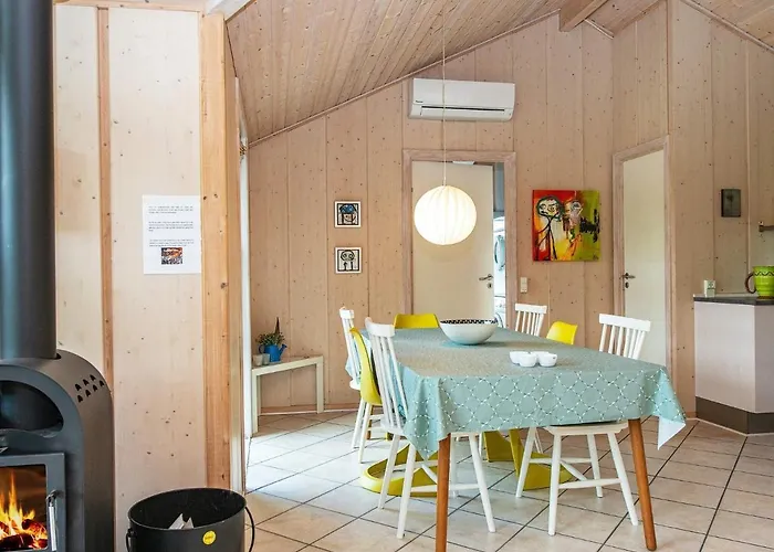 6 Person In Hemmet-by Traum * Hemmet